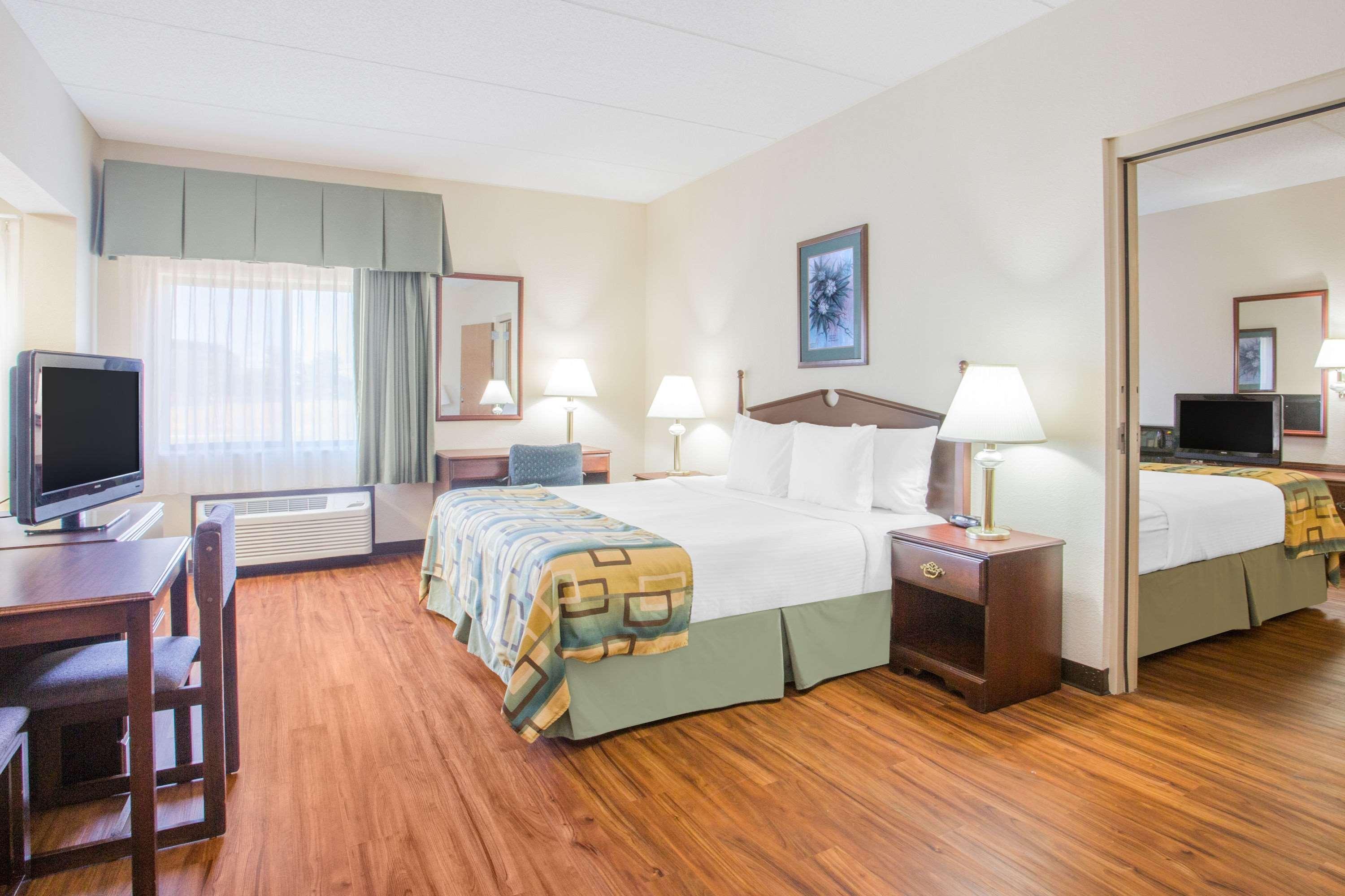 Hotel Baymont By Wyndham Corbin Exterior foto