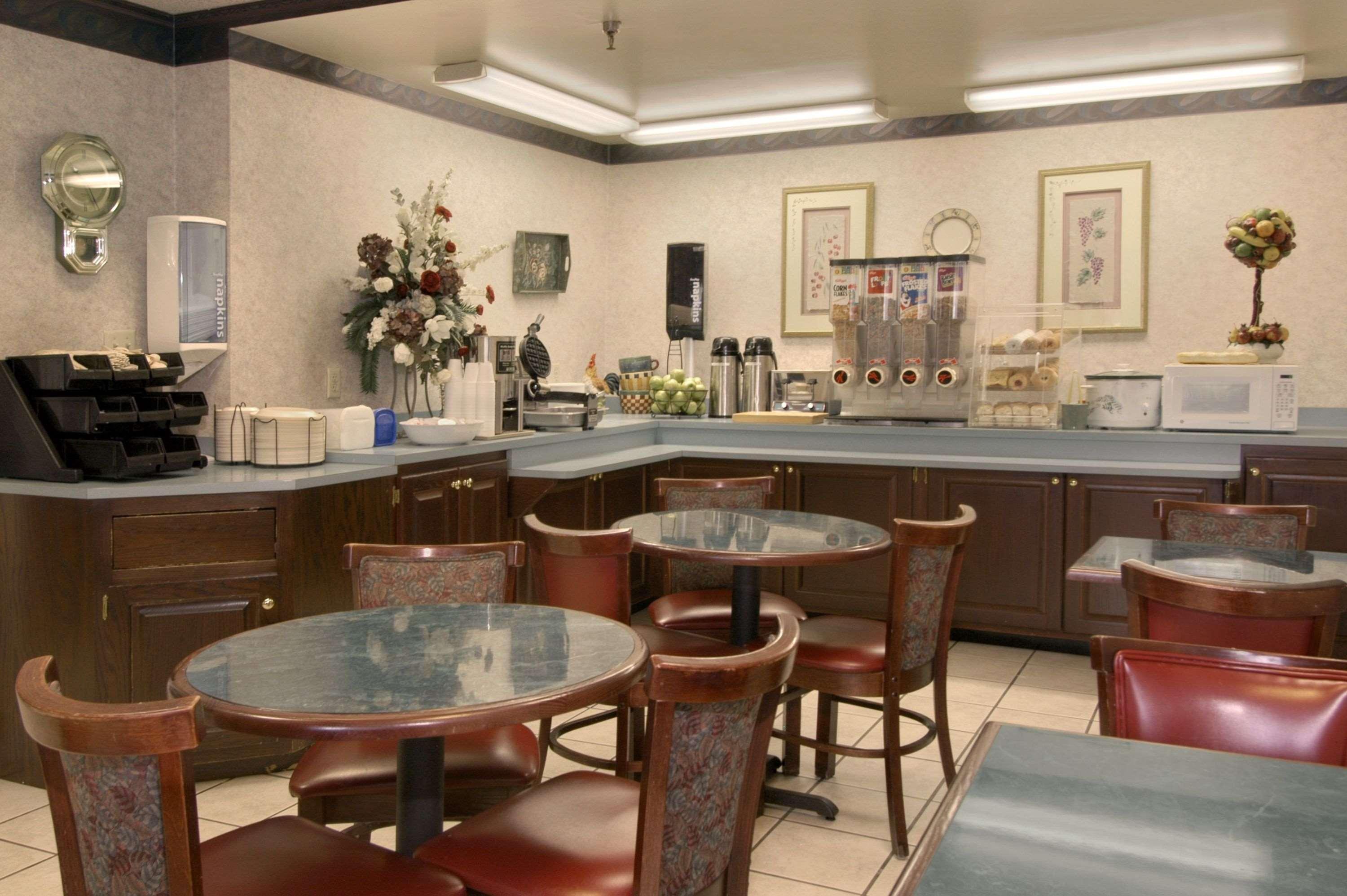 Hotel Baymont By Wyndham Corbin Restaurant foto